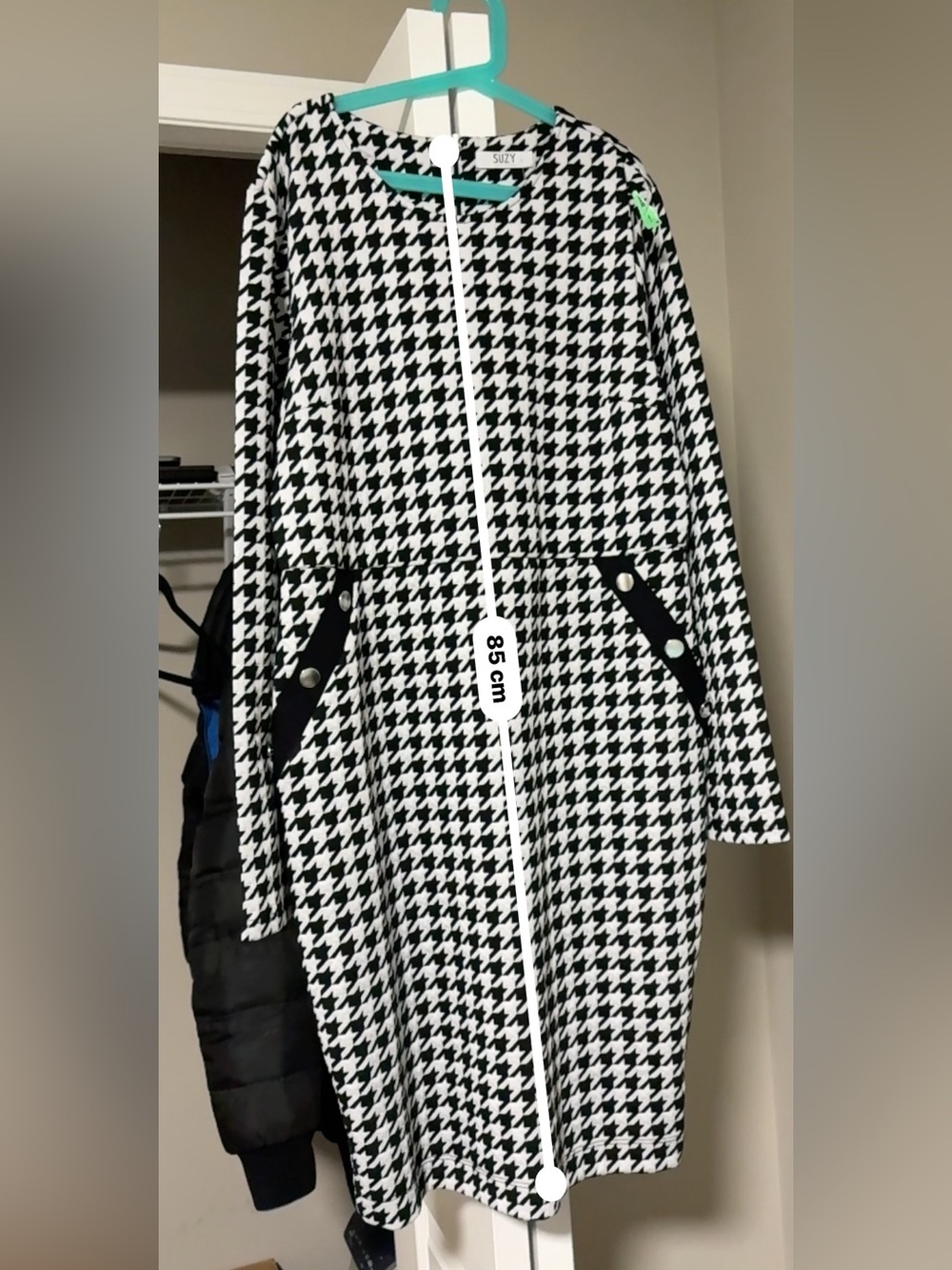 Houndstooth Long Sleeve Dress with Front Pockets - Black/White